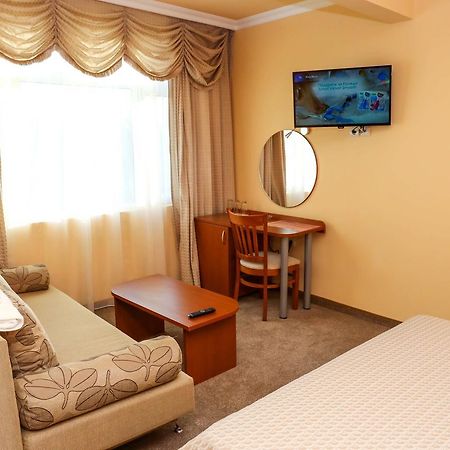 Hotel Bulgaria Кирджалі Екстер'єр фото