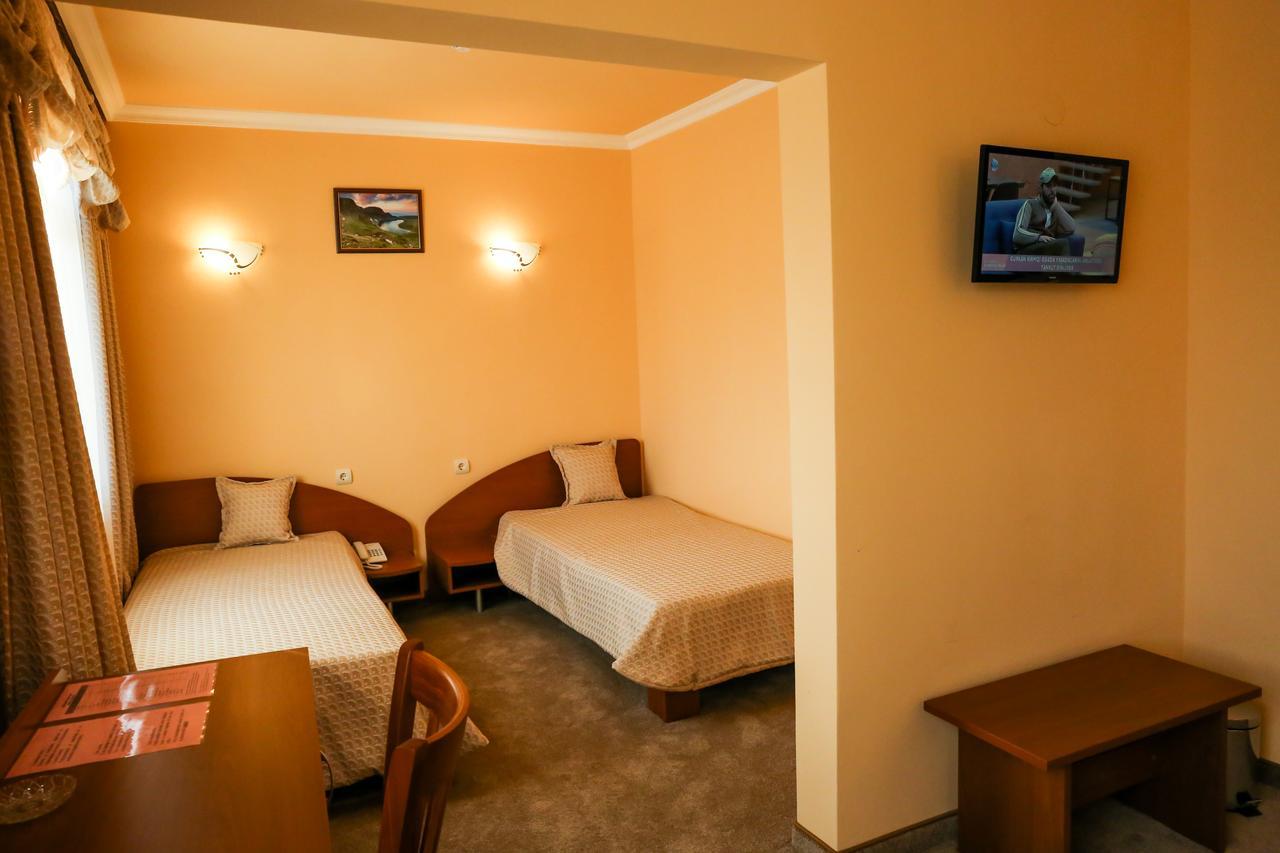 Hotel Bulgaria Кирджалі Екстер'єр фото
